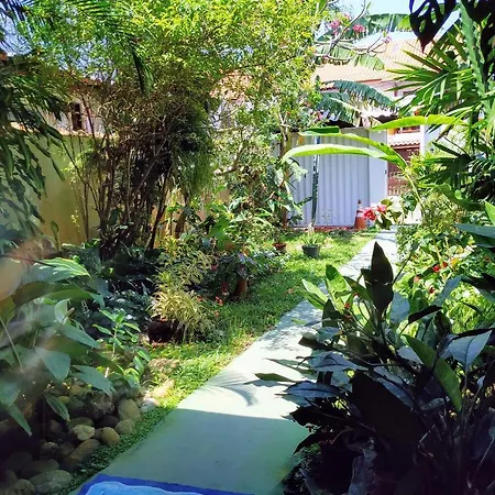 Hostel Praia brava-2